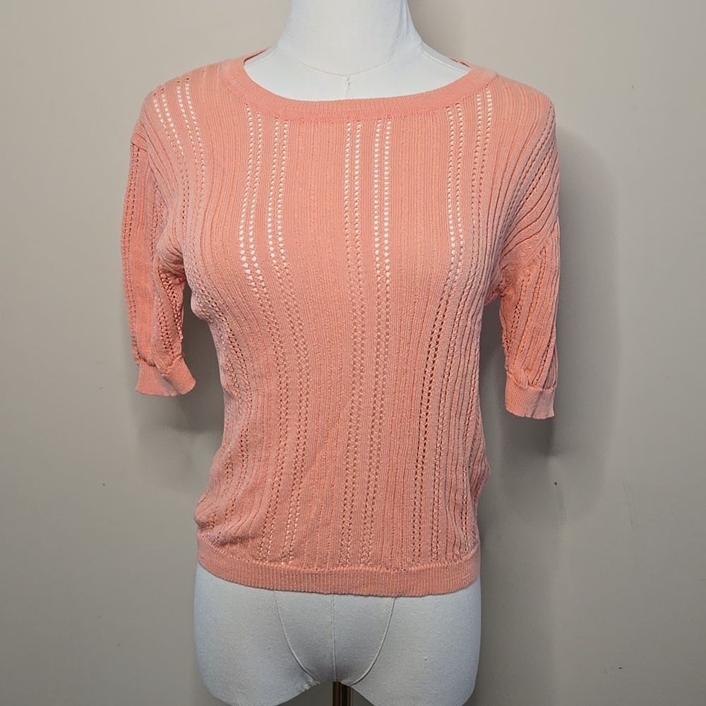 PrettyLittleThing Peach Sweater Medium – Preppy Spring Summer Closet Staple